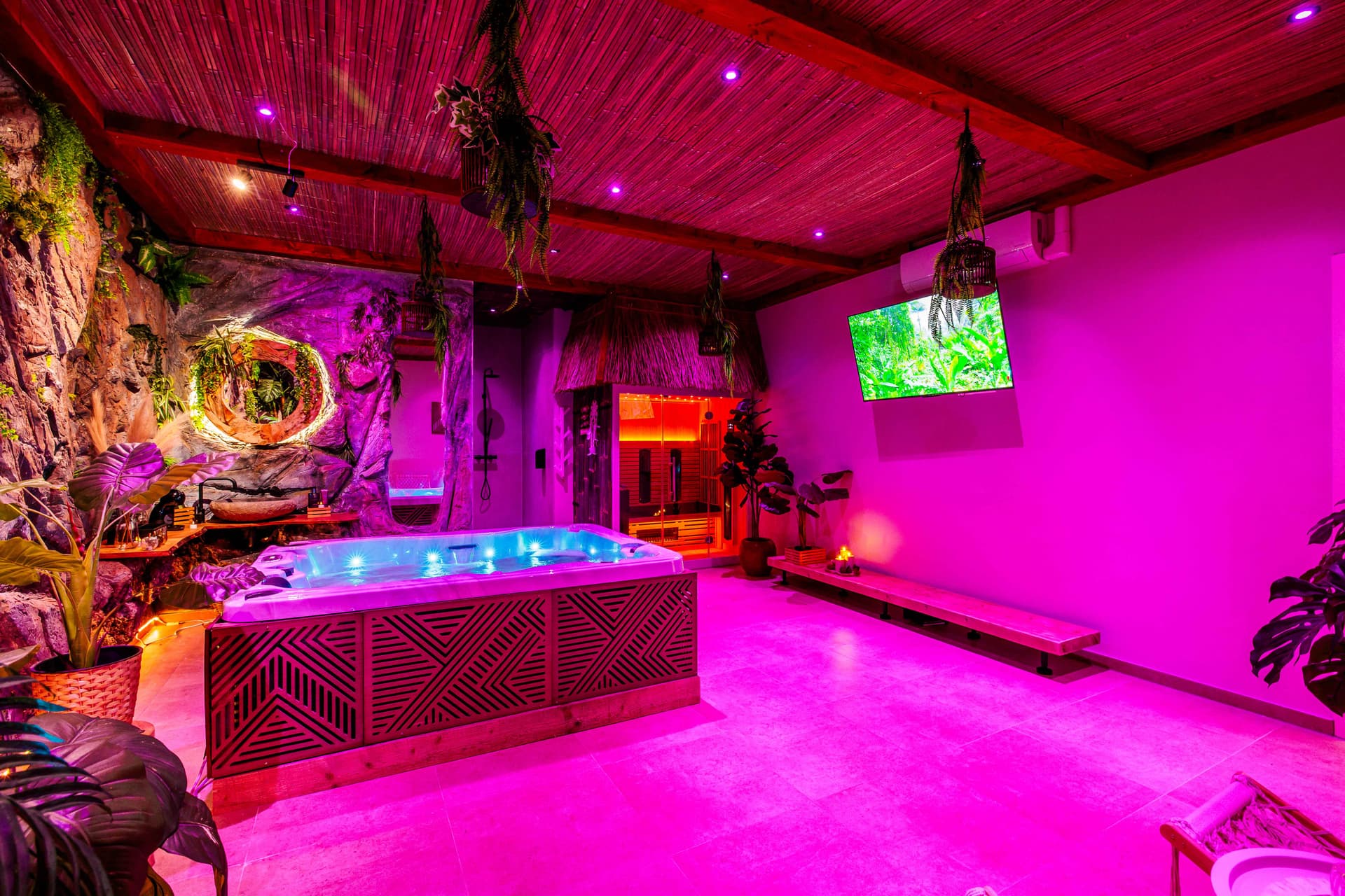 Luxe Privé Sauna met Jacuzzi